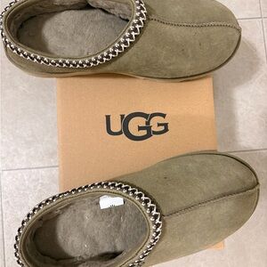 UGG Tasman II Slipper